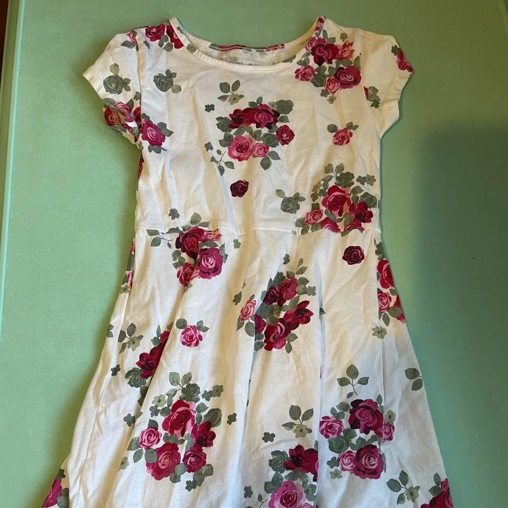 Pretty Floral‎ Dress